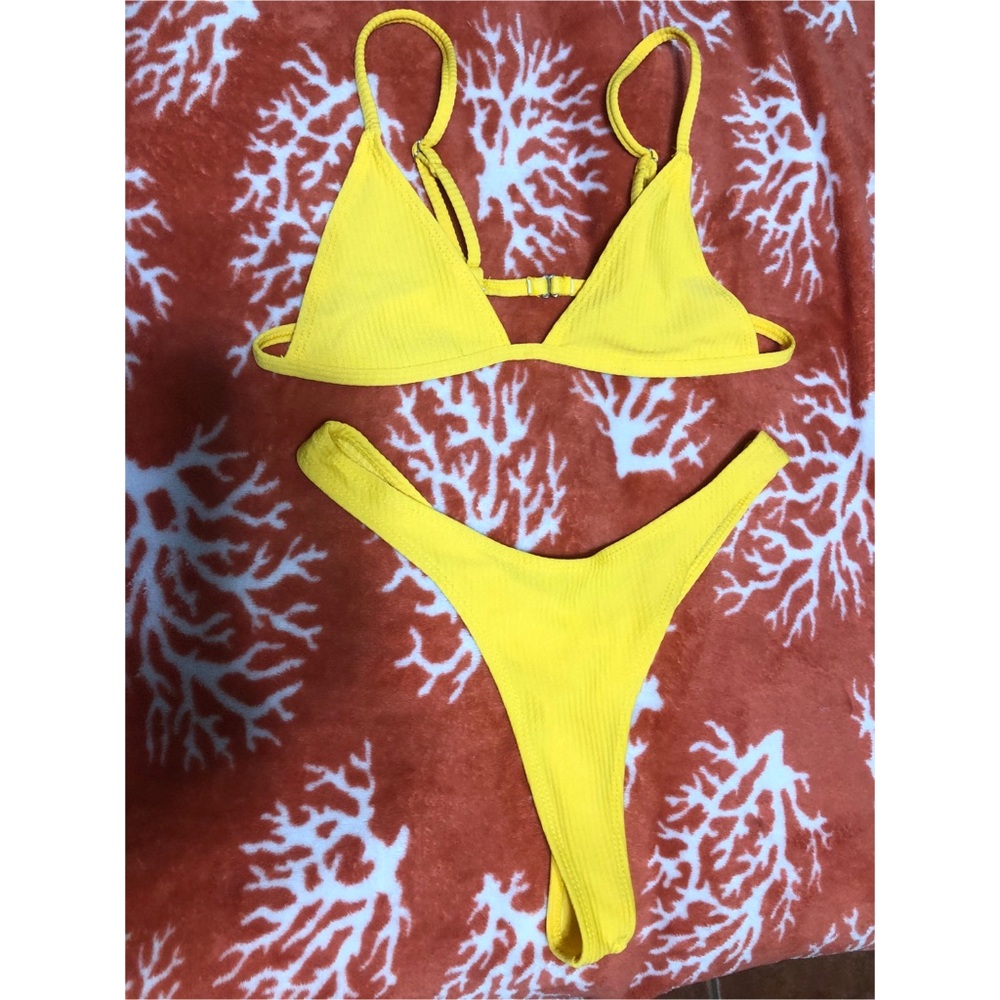 Bathing suit - Picture 2 of 2